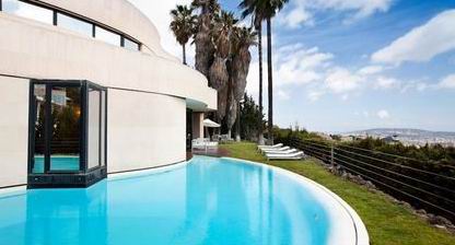 Luxurious villa in Esplugas de Llobregat.