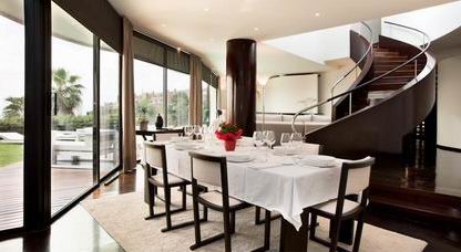 Luxurious villa in Esplugas de Llobregat.