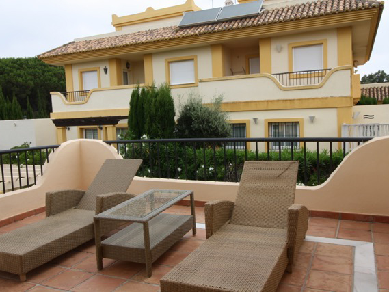 Lovely semi-detached luxury house in San Roque Golf Club