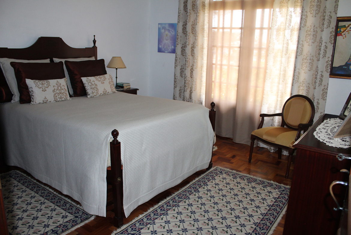 Detached villa near west coast of Portugal