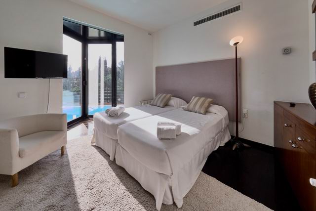 Luxurious villa in Esplugas de Llobregat.