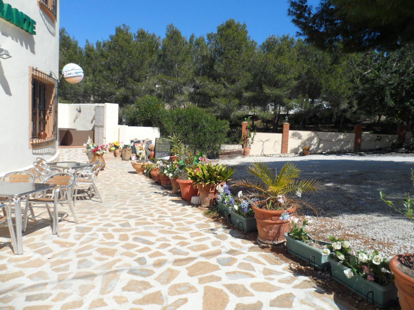 576367246552e6d80240db6.64569955_1600