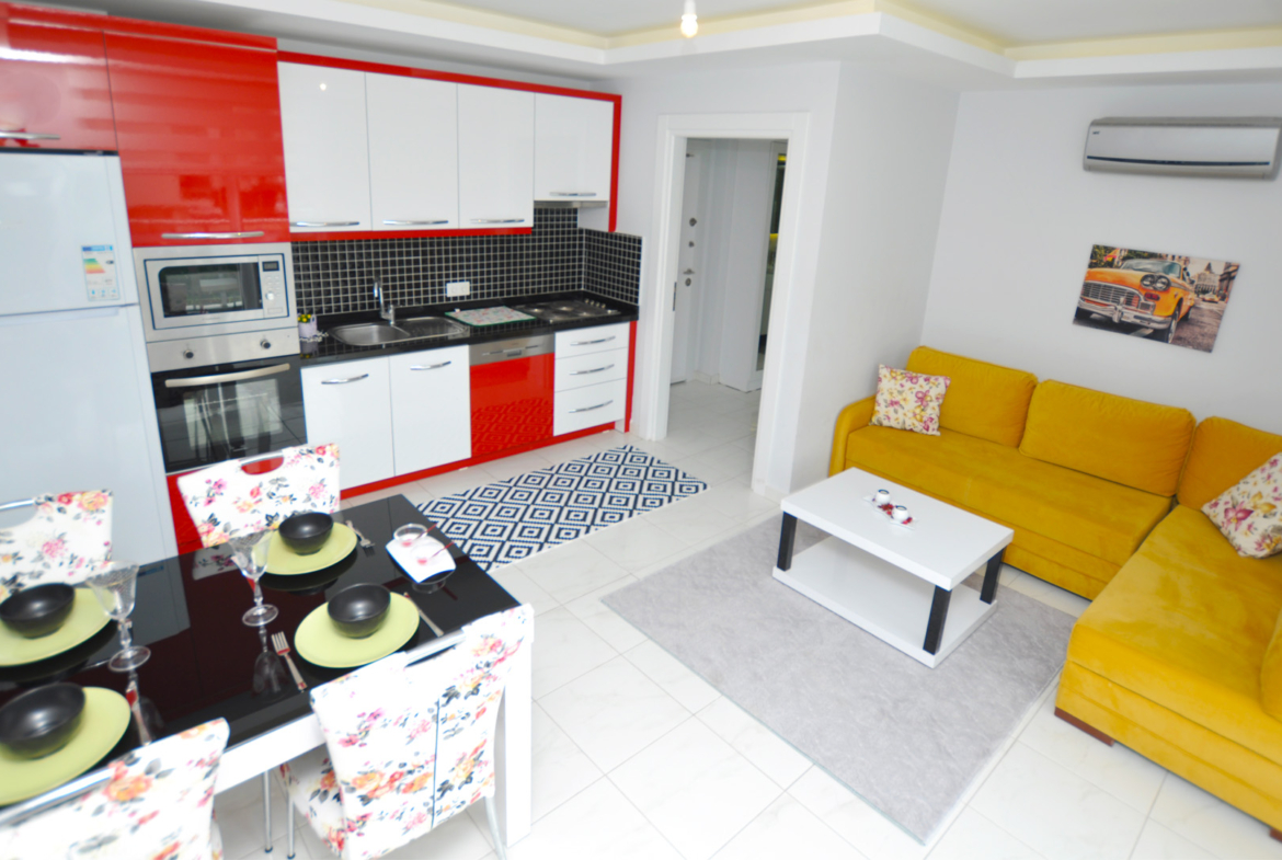 Apartment in modern complex in Mahmutlar, Turkey