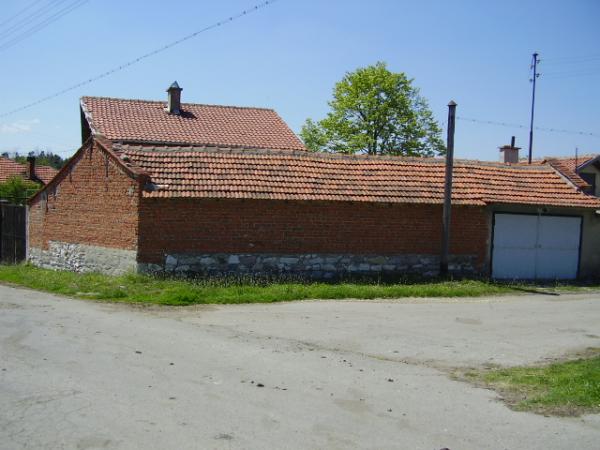 A BEAUTIFUL HOUSE IN THE THRACIAN LAND !!!