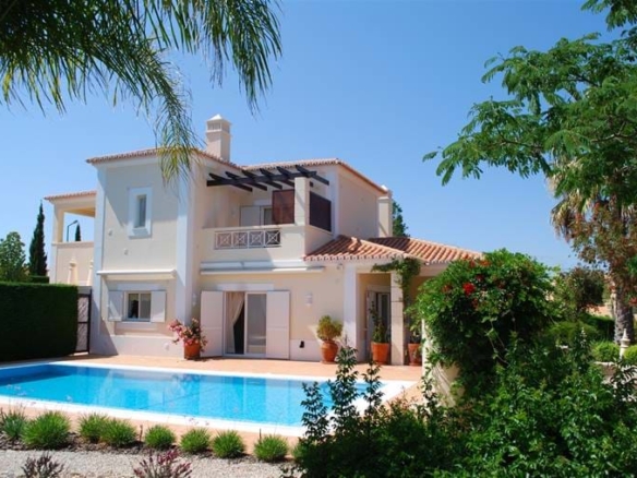 V4 Villa
