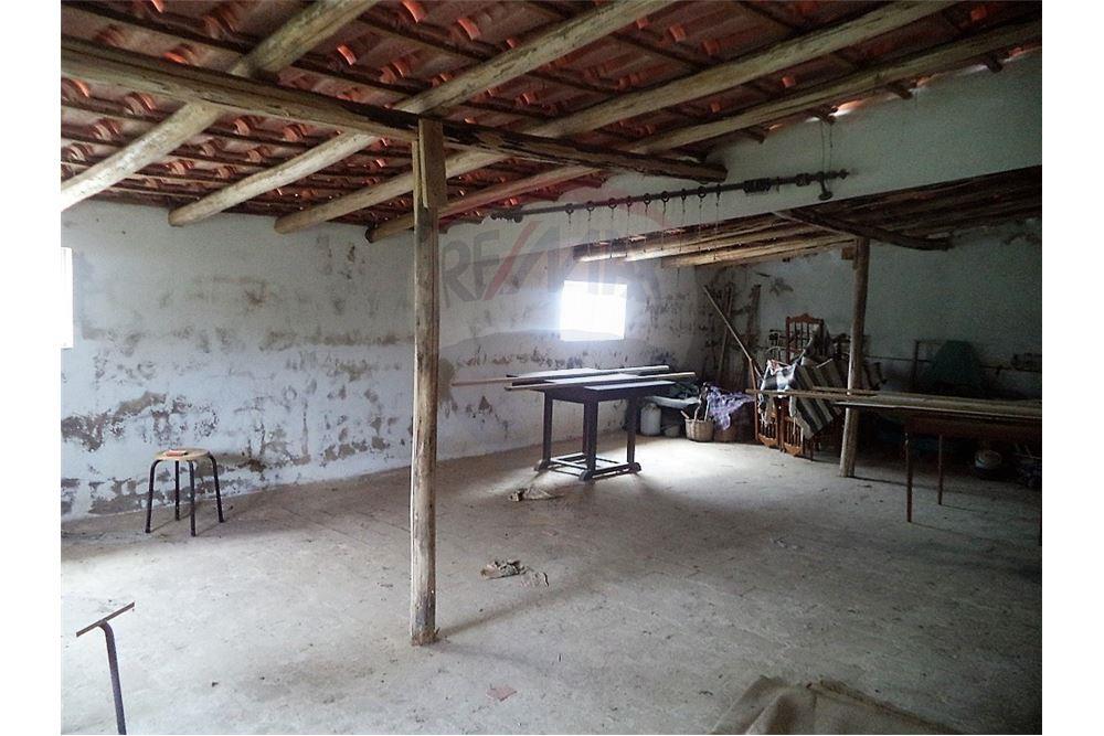 4-Bedroom Villa w/land – Gorjões