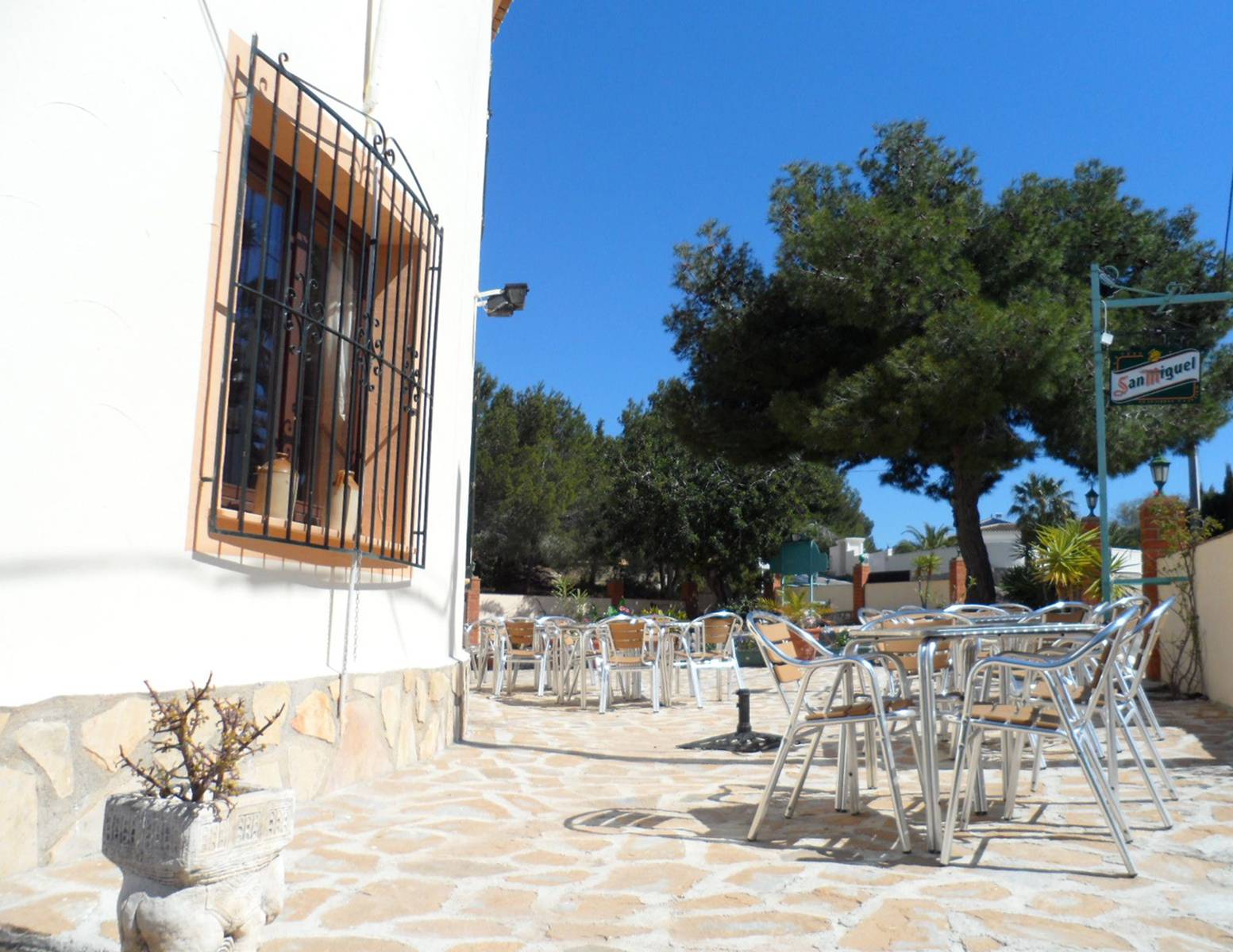 738837895552e6d8fe67420.73672650_1553