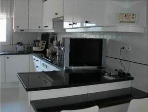 Exclusive house-chalet, overlooking the sea, in Alella.