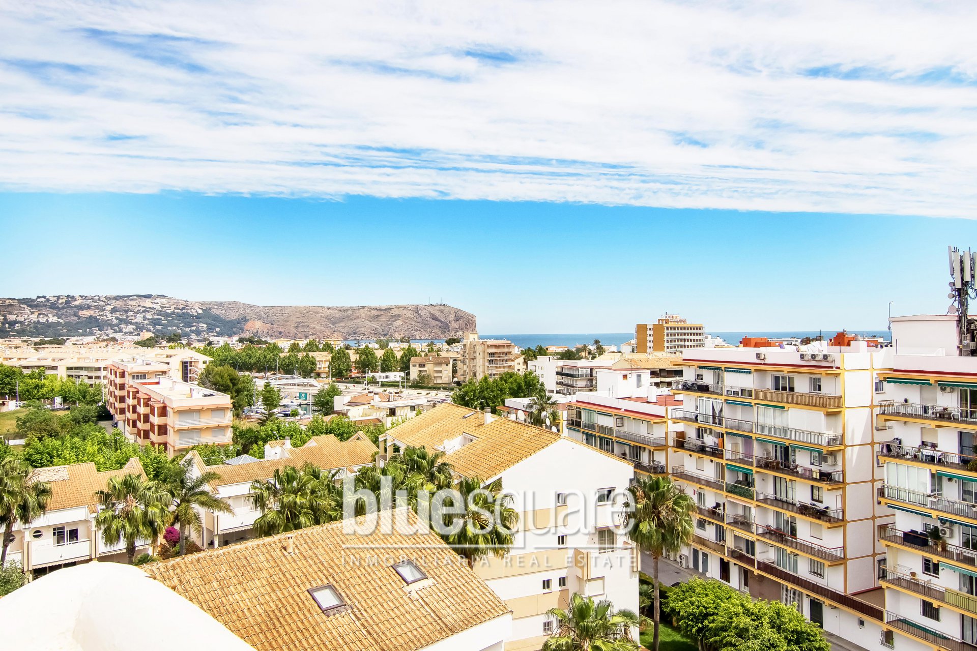 9913720235afc1580d232b3.71907415_8f4301a074_1920