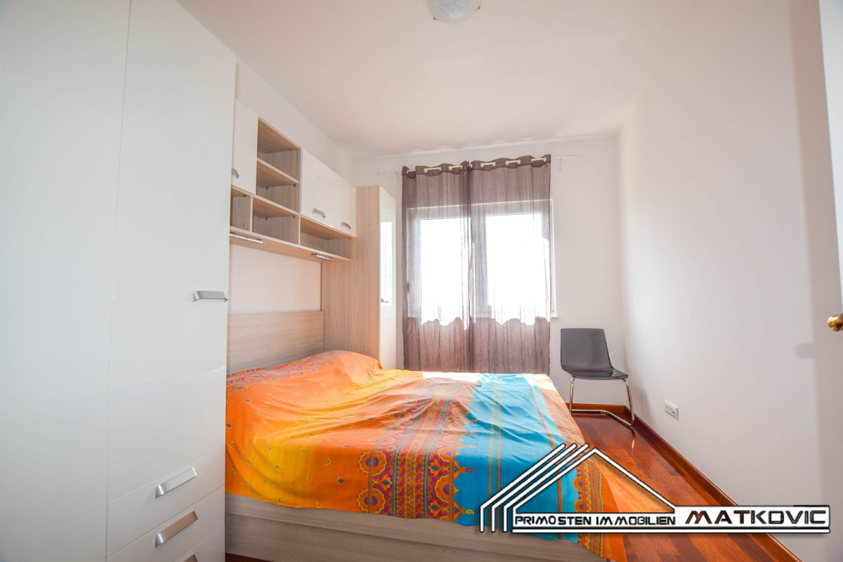 LUXURY APARTMENT ON THE FIRST FLOOR WITH SWIMMING POOL