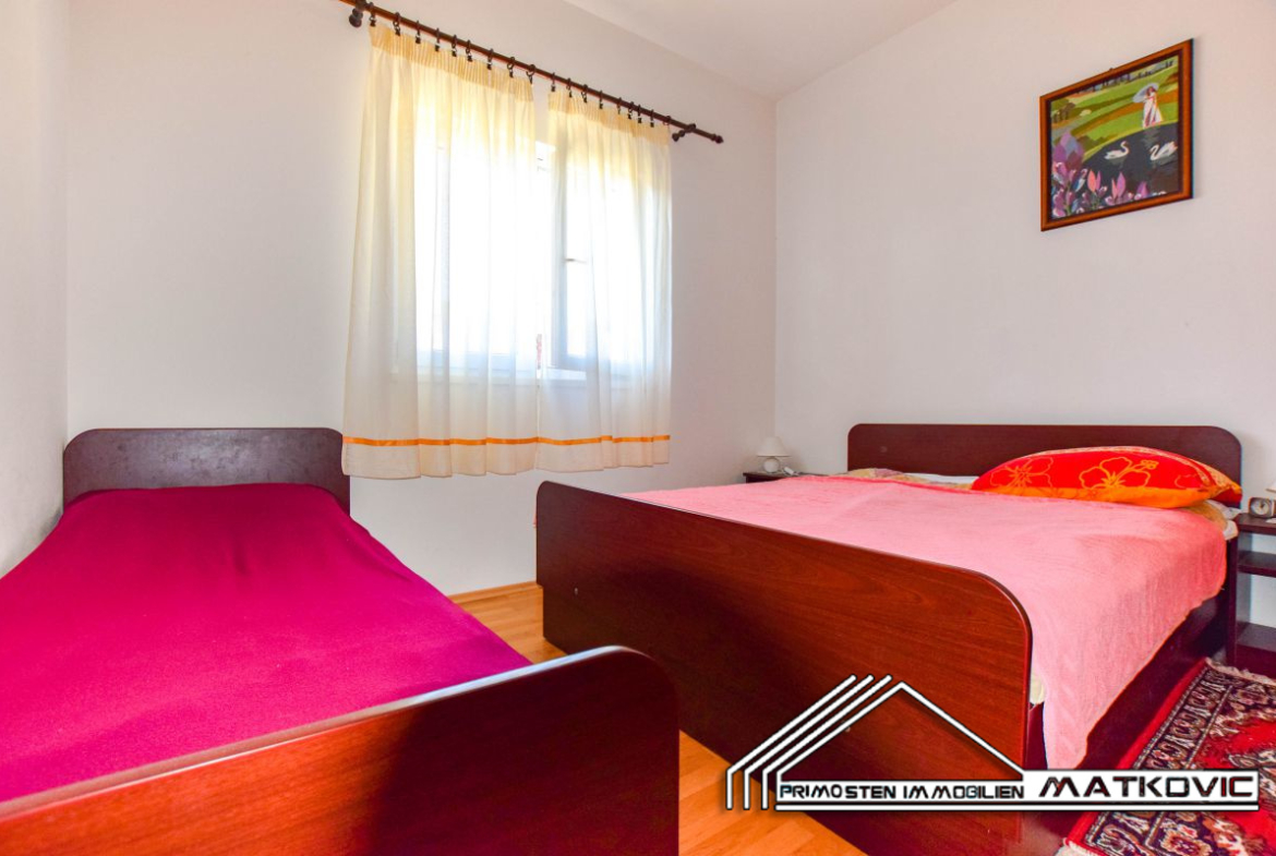 BEAUTIFUL WELL-KEPT APARTMENT HOUSE IN ROGOZNICA WITH BEAUTIFUL SEA VIEW