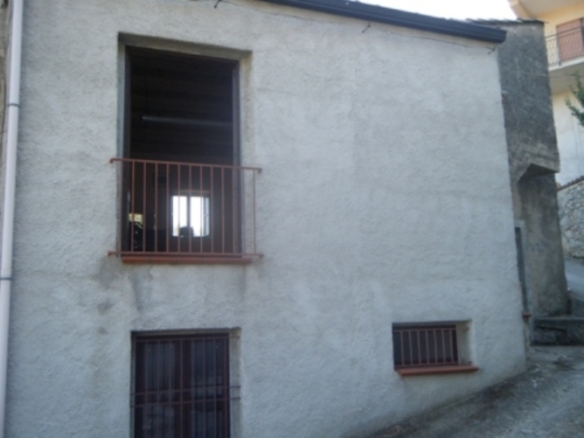sh 435 town house, Caccamo, Sicily