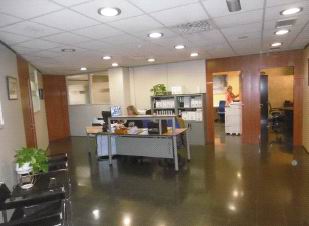 Commercial building, with high profitability, in Barcelona.