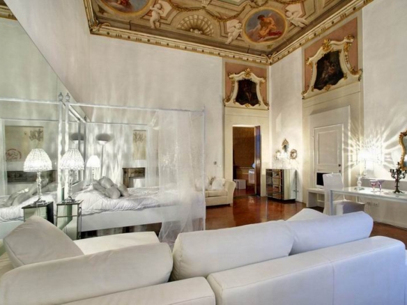 A luxurious boutique hotel in the center of Florence.