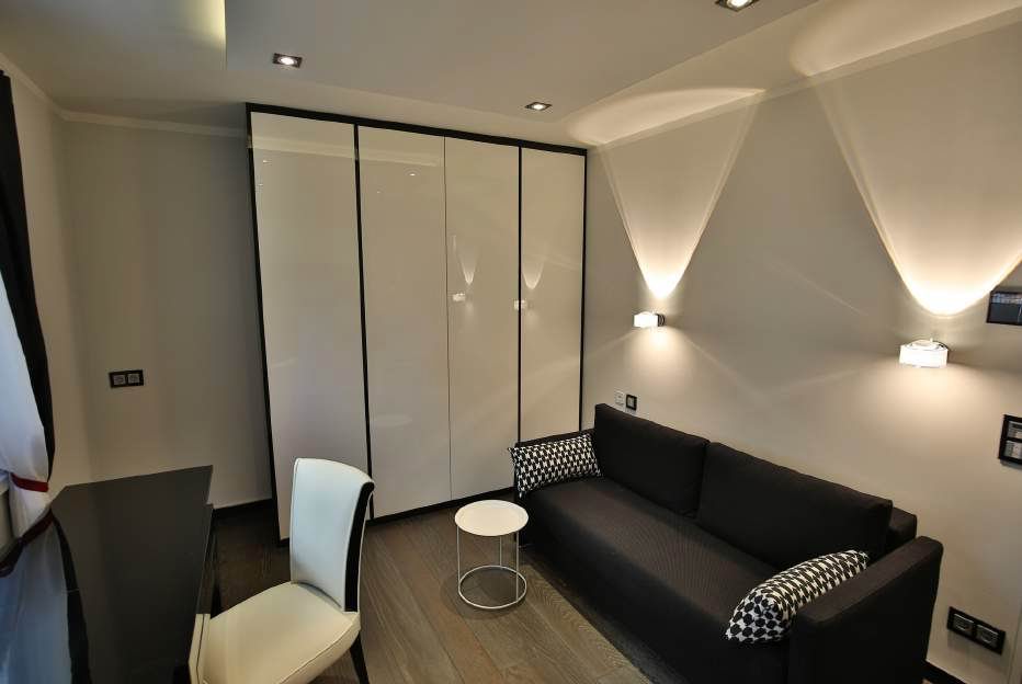 Luxurious duplex penthouse with a roof terrace in Munich.