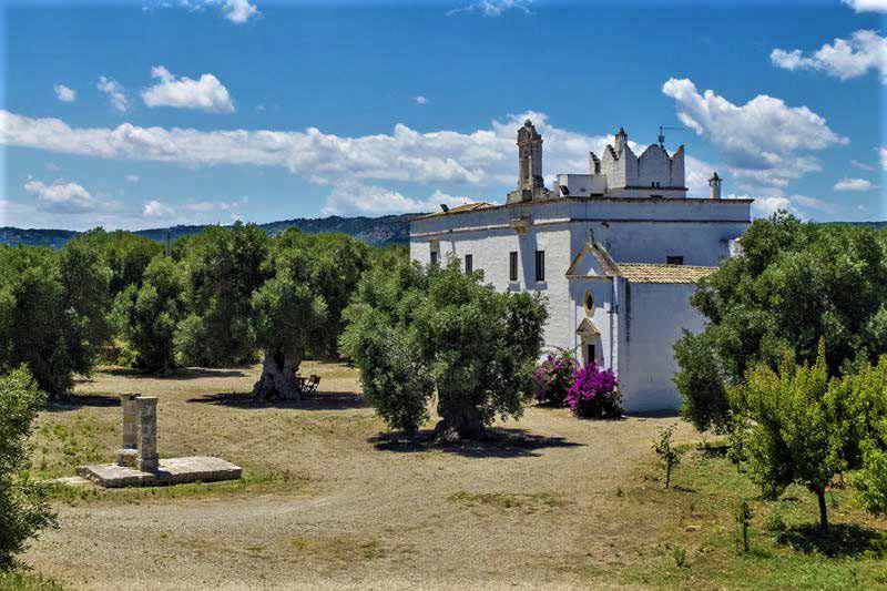Farm hotel, on the Peninsula of Salento (Apulia).