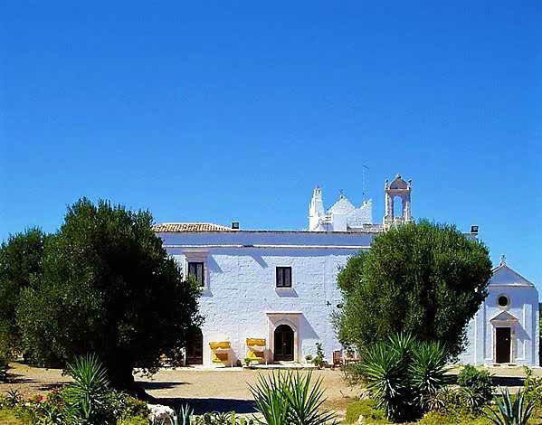 Farm hotel, on the Peninsula of Salento (Apulia).