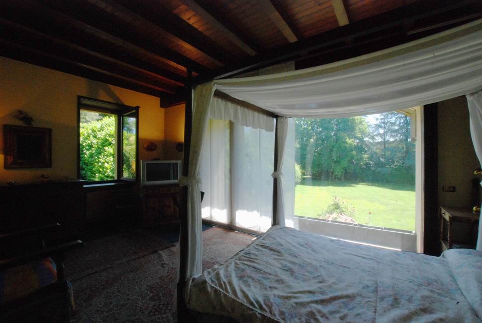 Villa overlooking Lake Maggiore, in Ispra.