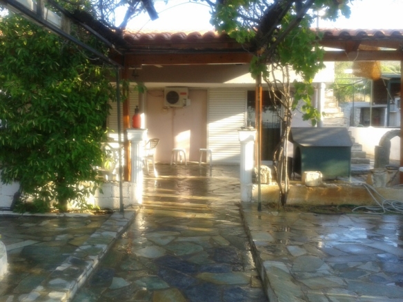 House at Nea Peramos, Attica