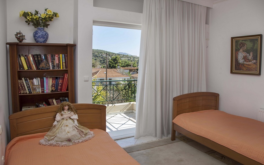 Luxury villa at Lagonisi, Attica