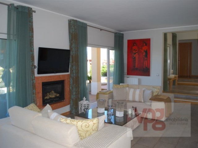 V3 – Villa