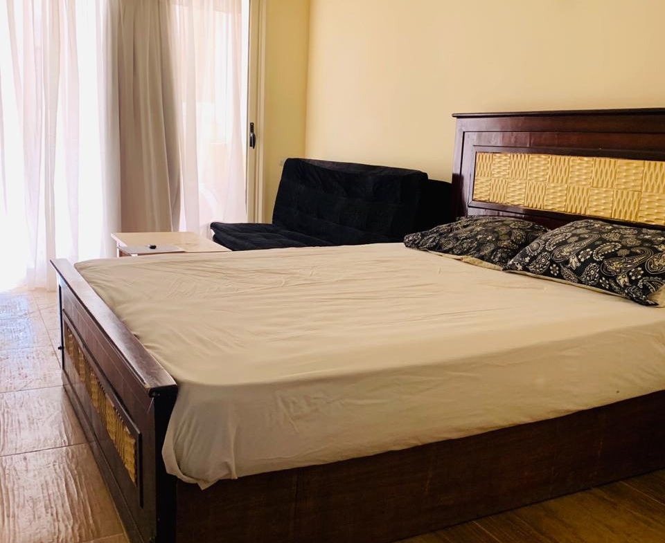HOT OFFER! Studio in Florenza Khamsin