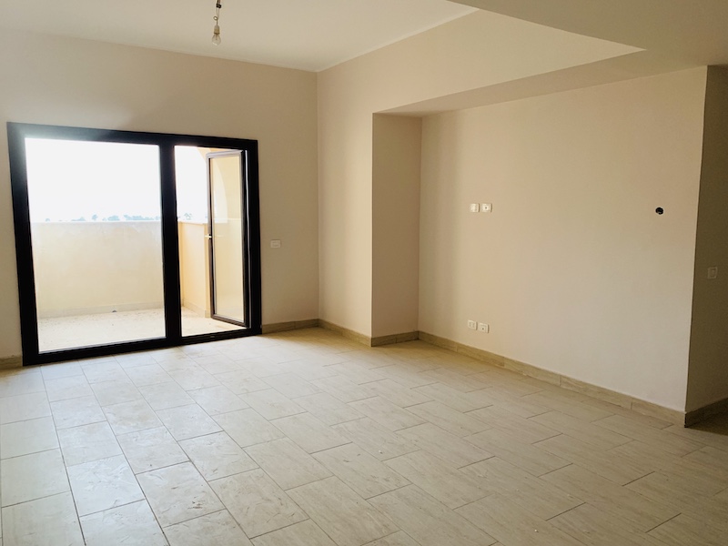 Three-bedroom Apartment Sea view