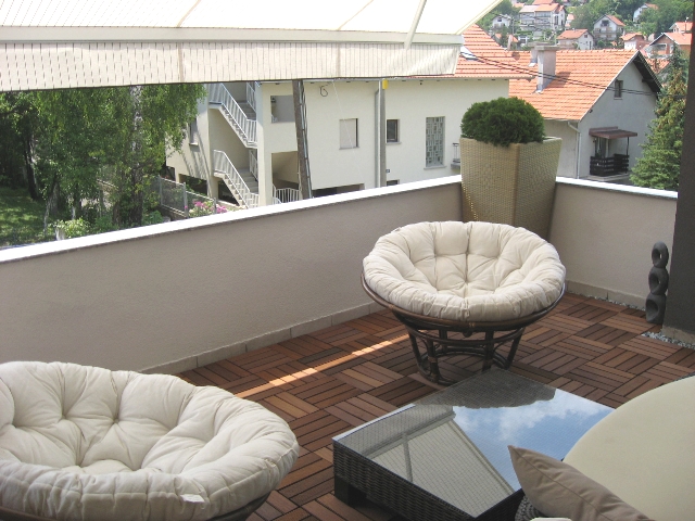 Beautiful apartment with a garden in an urban villa!