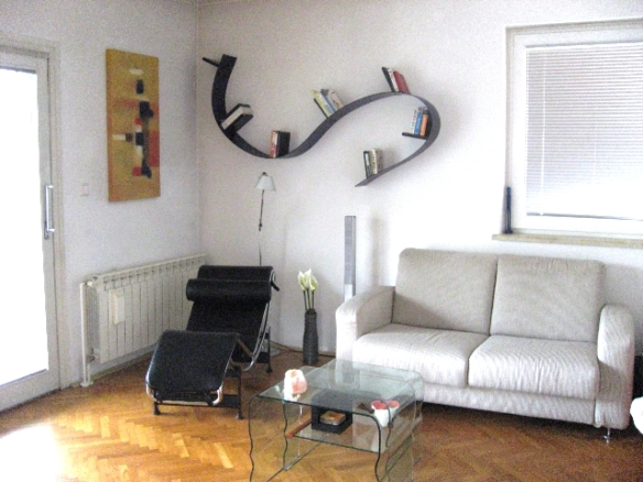 Beautiful apartment with a garden in an urban villa!