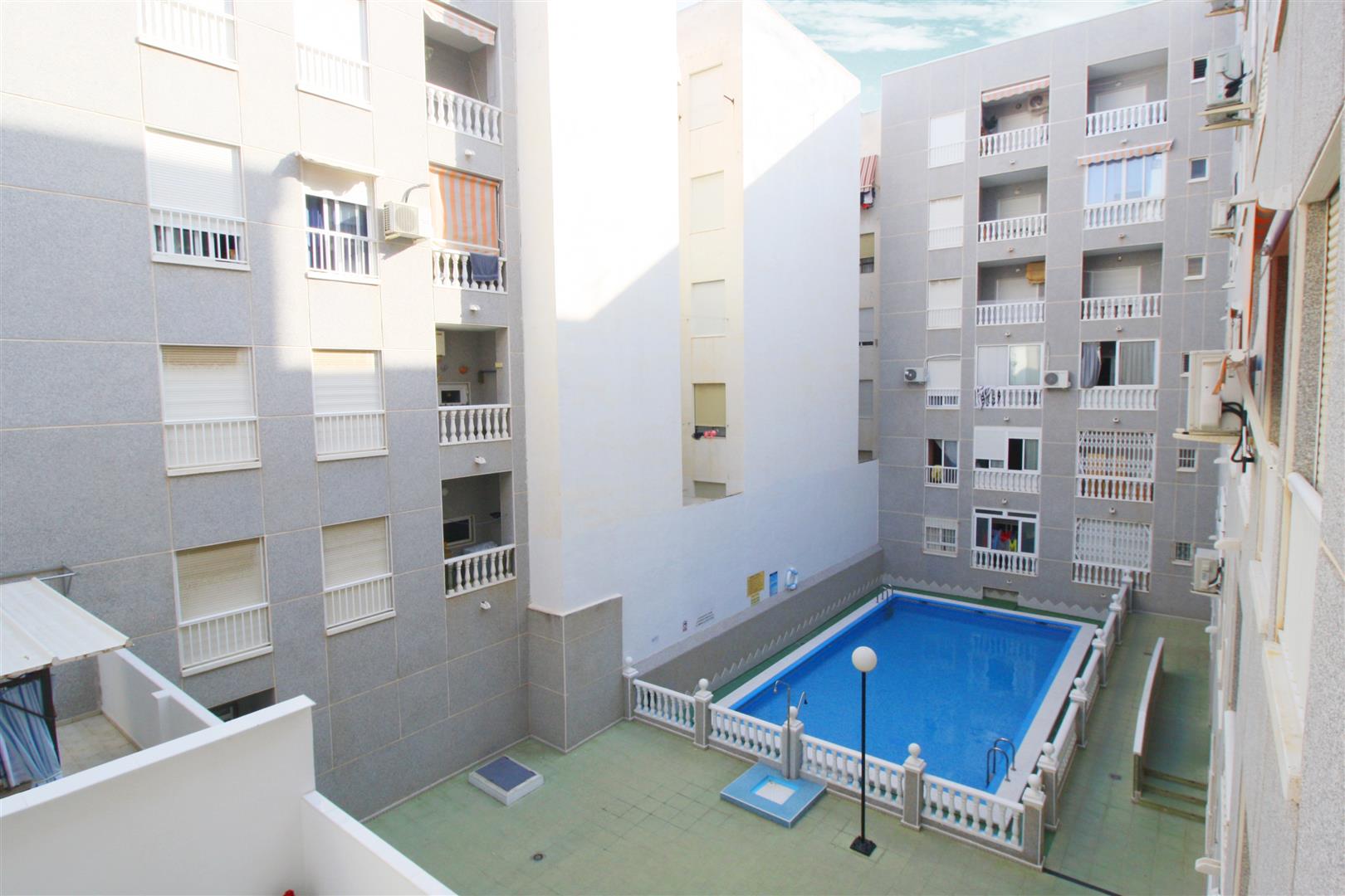 IMG_2823-Large Spacious apartment in Torrevieja.