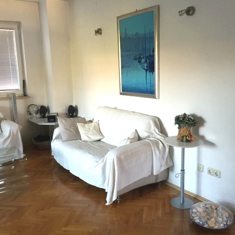 Beautiful apartment with a garden in an urban villa!
