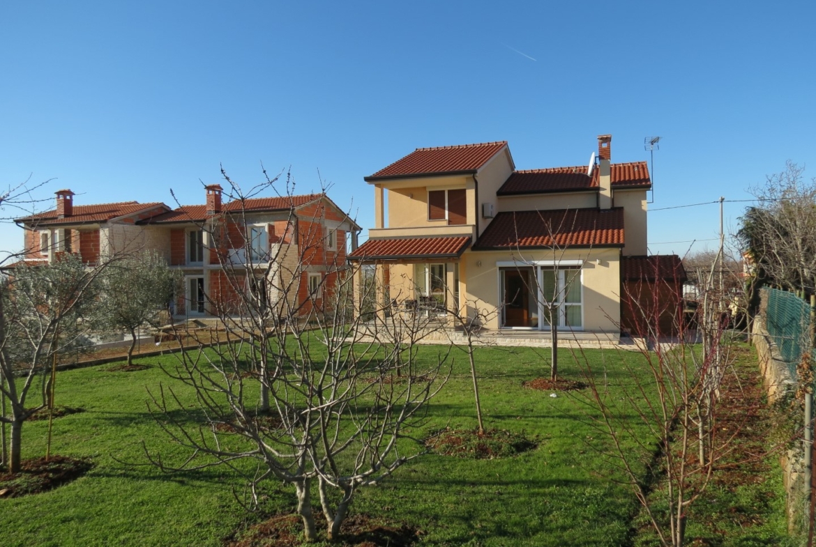 We are selling a very nice house in a quiet, neat village 10km from Poreč.
