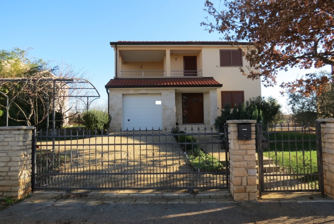 We are selling a very nice house in a quiet, neat village 10km from Poreč.