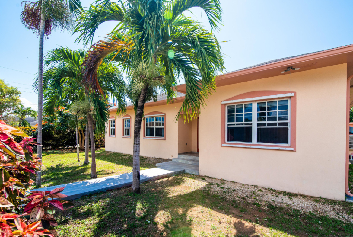 GRAND CAYMAN’s Property