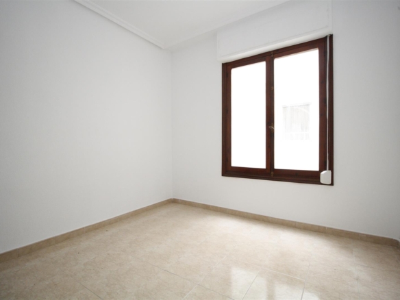 Apartment in the town of Bigastro.