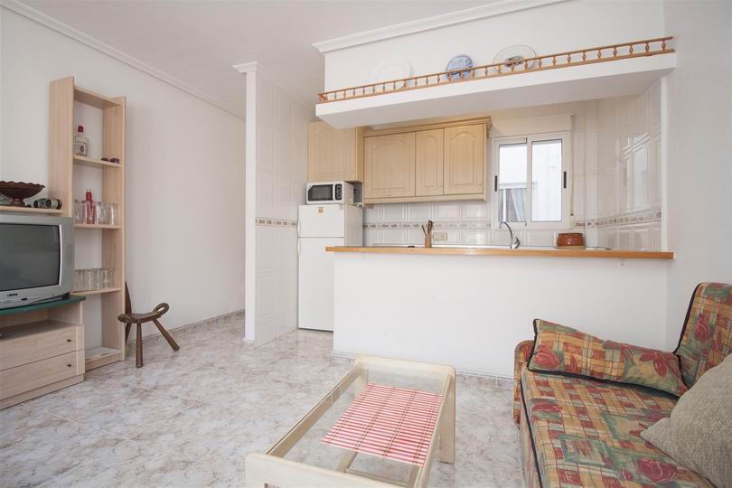 Apartment with a good repair, in Torrevieja.
