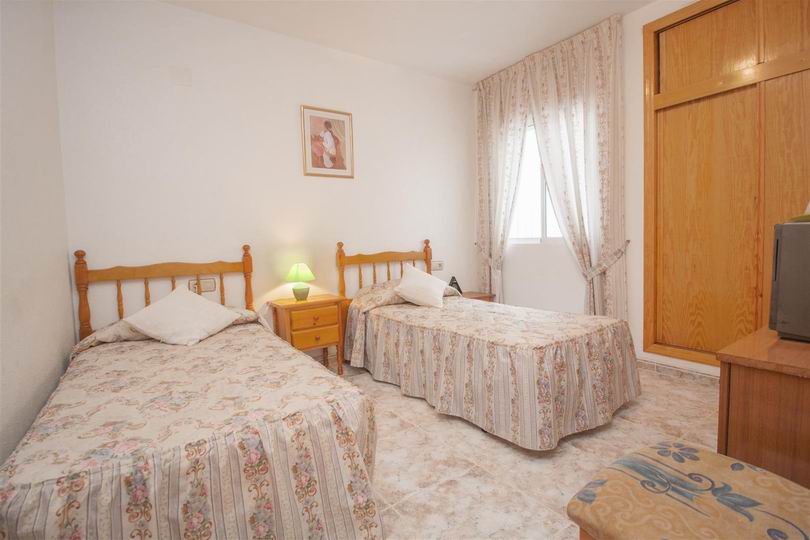 Apartment with a good repair, in Torrevieja.