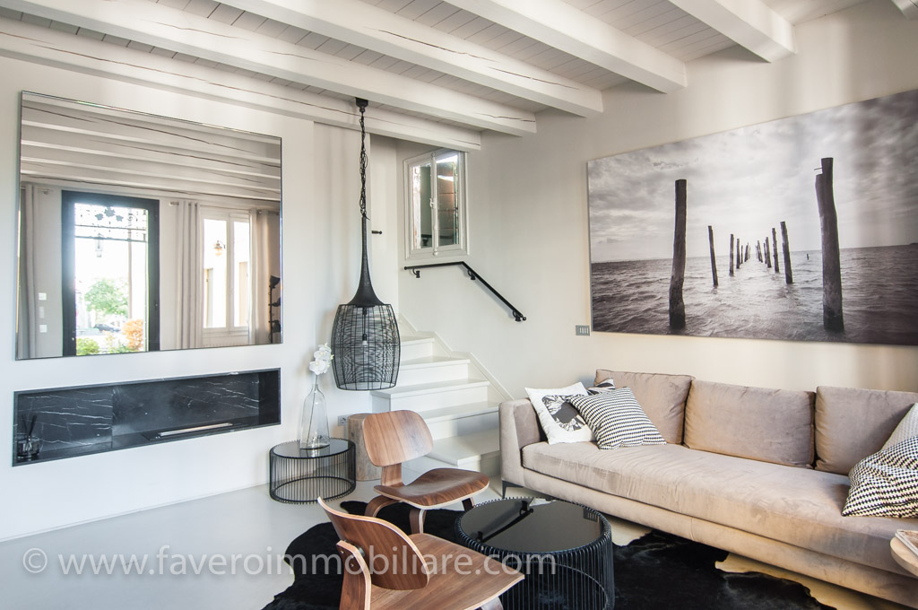 Venice hinterland in the Brenta Riviera Magnificent duplex apartment on historic building