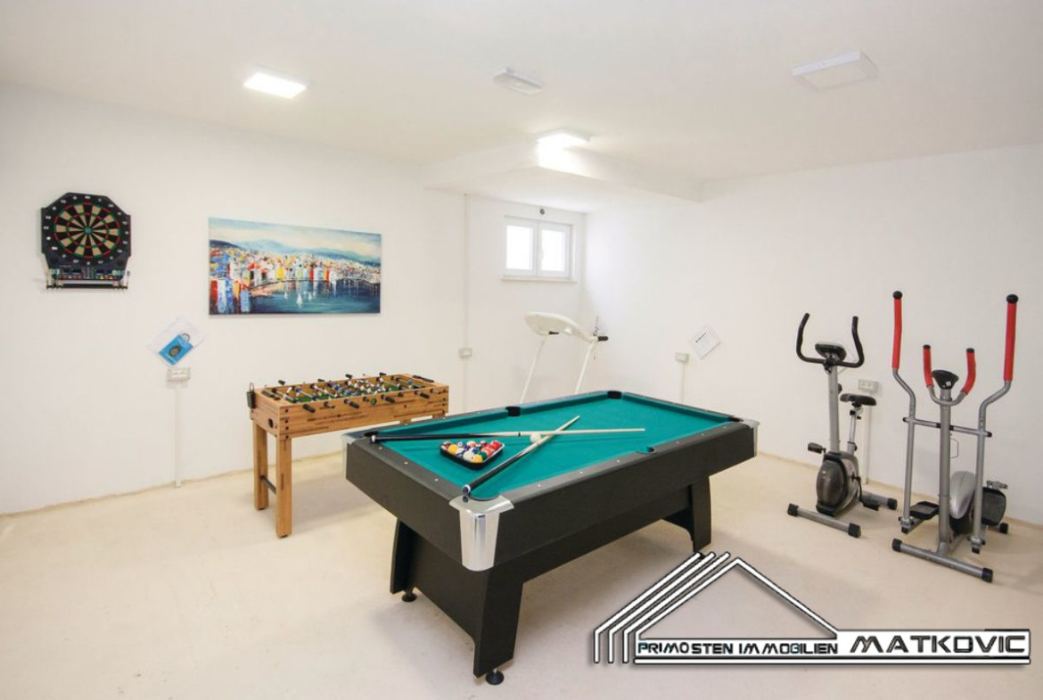 LUXURY VILLA WITH SEA VIEW AND SWIMMING POOL NEAR TROGIR