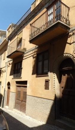 sh 469 town house, Caccamo, Sicily