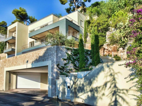 Fantastic villa on the French Riviera.