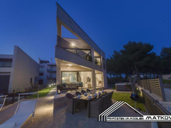 FOUR STAR CATEGORIZED MODERN HOLIDAY VILLA OF EXTRA CLASS