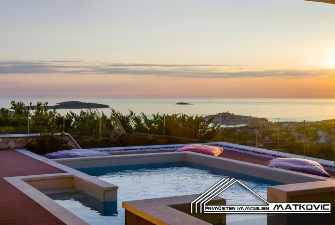 MODERN 5 STARS VILLA WITH FANTASTIC PANORAMIC VIEW IN PRIMOSTEN