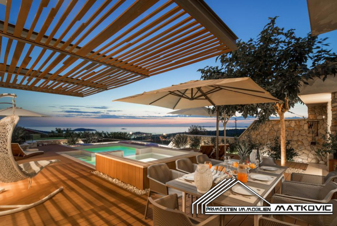 MODERN 5 STARS VILLA WITH FANTASTIC PANORAMIC VIEW IN PRIMOSTEN