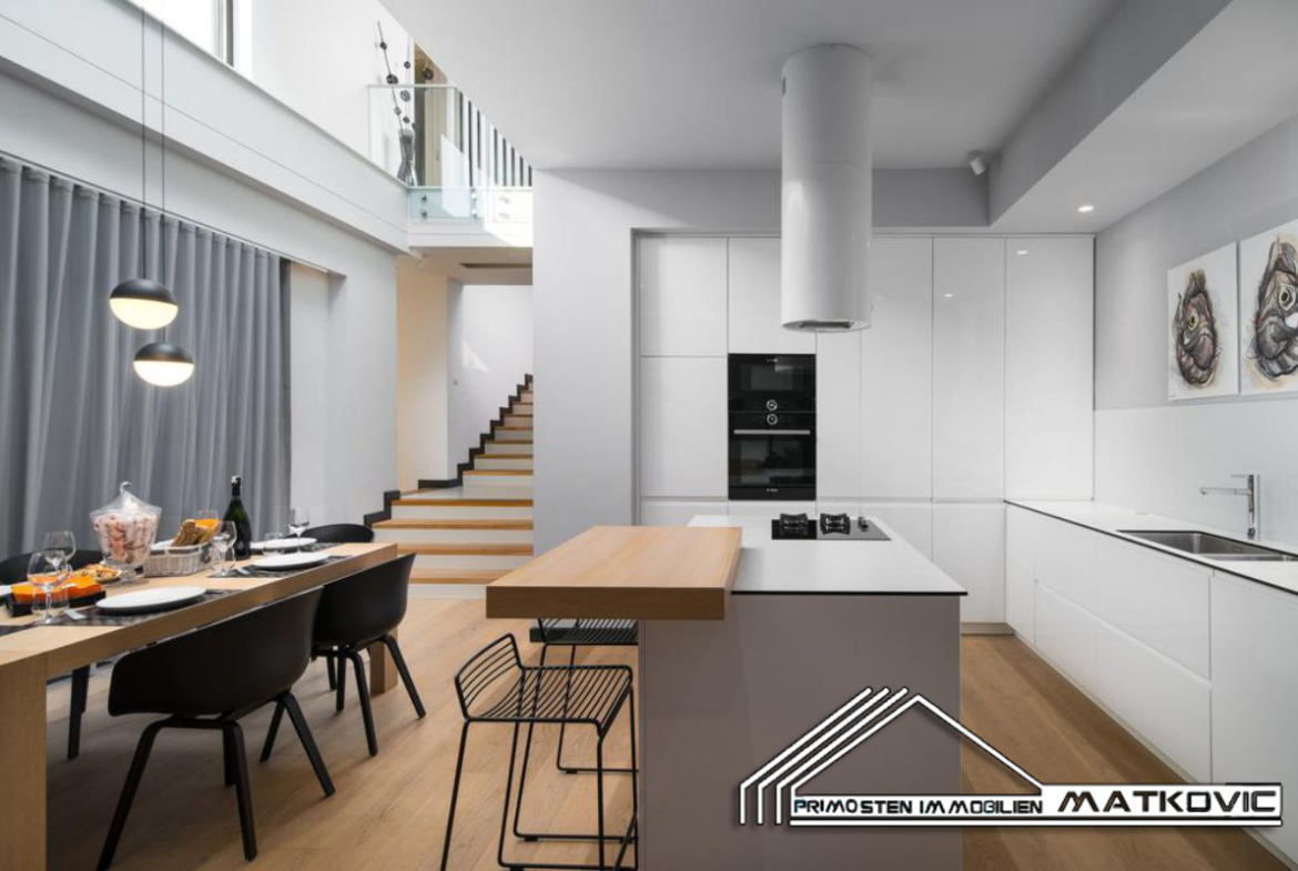 MODERN 5 STARS VILLA WITH FANTASTIC PANORAMIC VIEW IN PRIMOSTEN