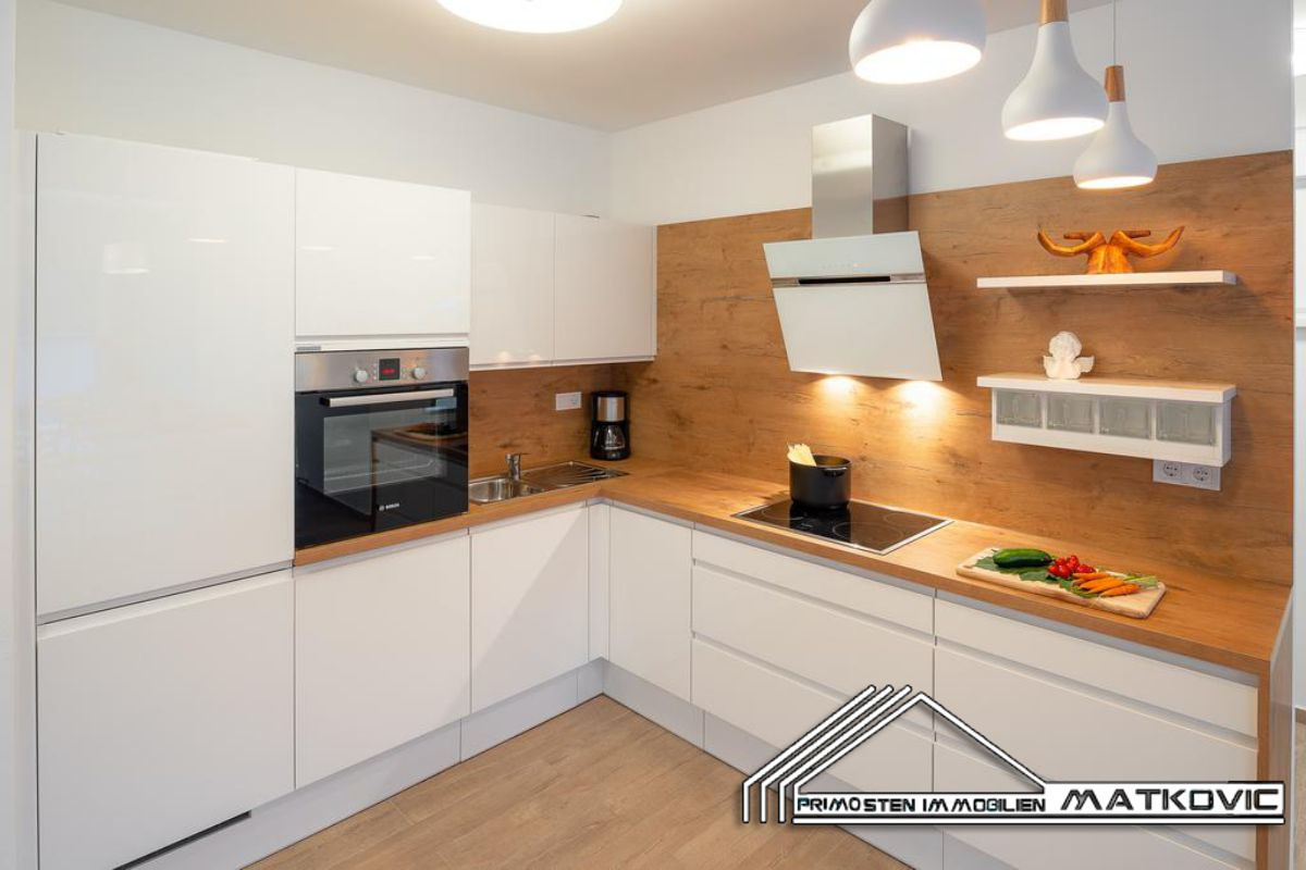 TOP HOLIDAY VILLA WITH FOUR BEDROOMS AND SWIMMING POOL IN ROGOZNICA