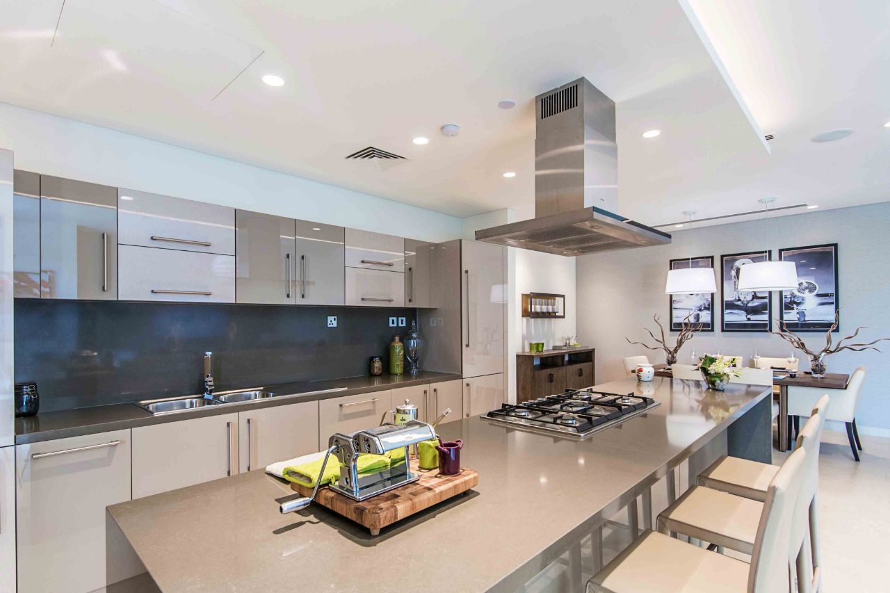 Elegant villas and apartments for sale at Dubai