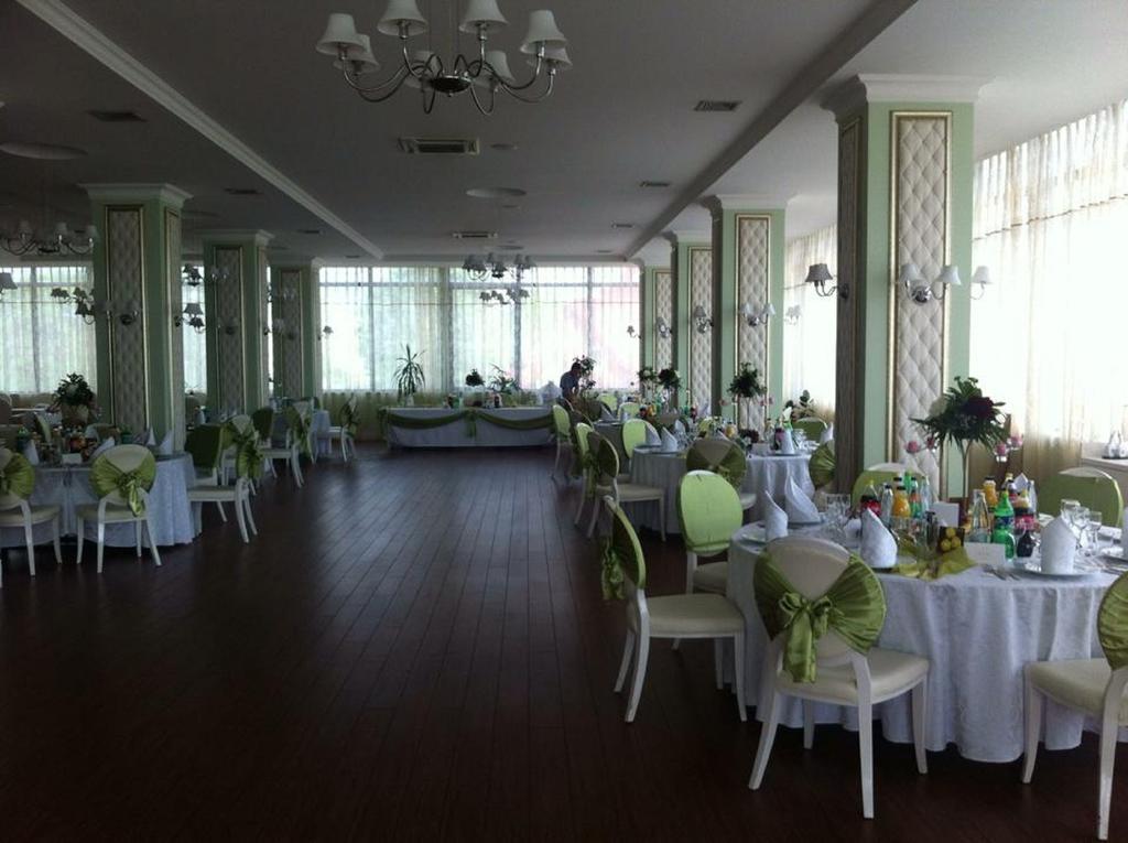 Hotel Resort Seasons