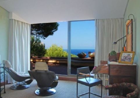 Luxurious villa, on the first line from the sea, in Sa Tuna.