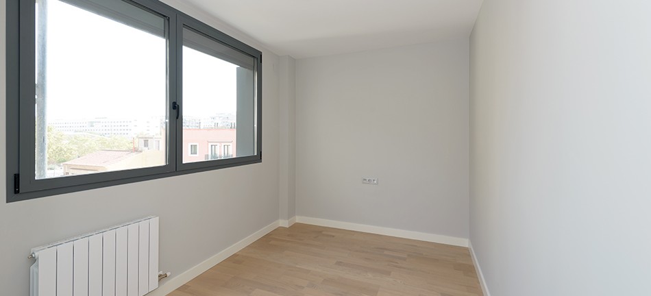Spacious apartment in a new house in the prestigious area of ​​Barcelona.